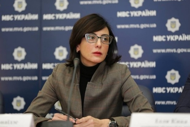 Деканоидзе: Раненного полицейского в Харькове уже оперируют