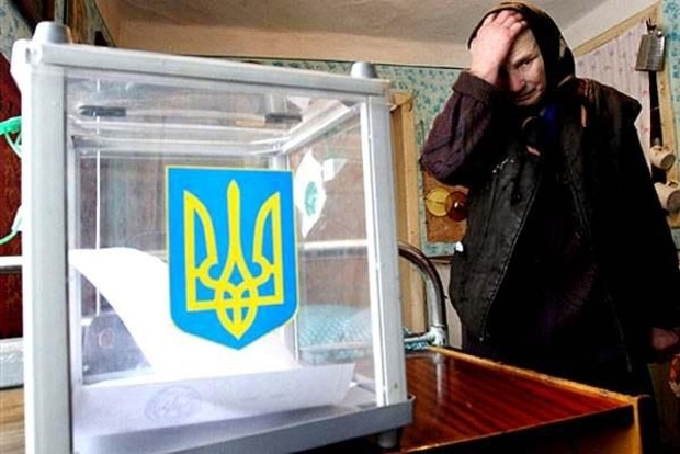 На двух избирательных участках Киева возникли проблемы
