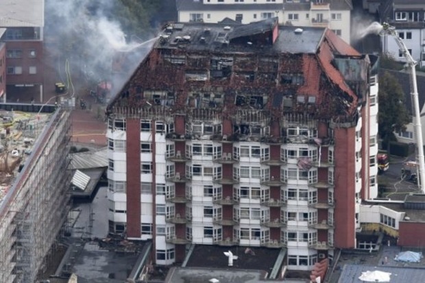 В Германии крупный пожар охватил больницу, погибли пациенты