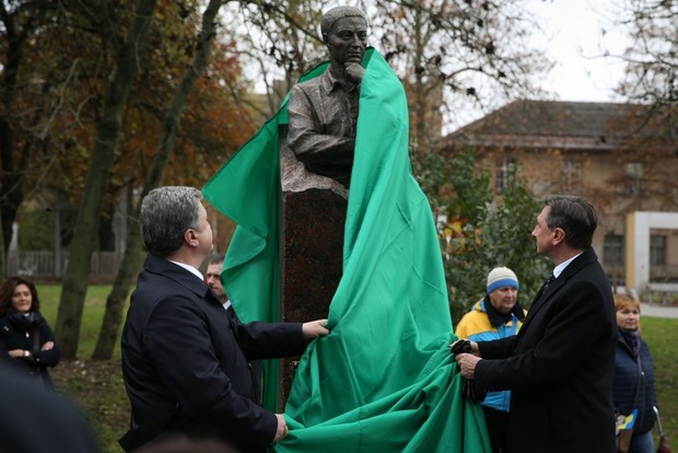Порошенко відкрив у Любляні пам'ятник Григорію Сковороді
