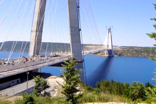 В Стамбуле откроют новый мост через Босфор