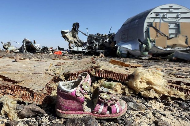 СМИ узнали место закладки бомбы в разбившемся лайнере A321 в Египте