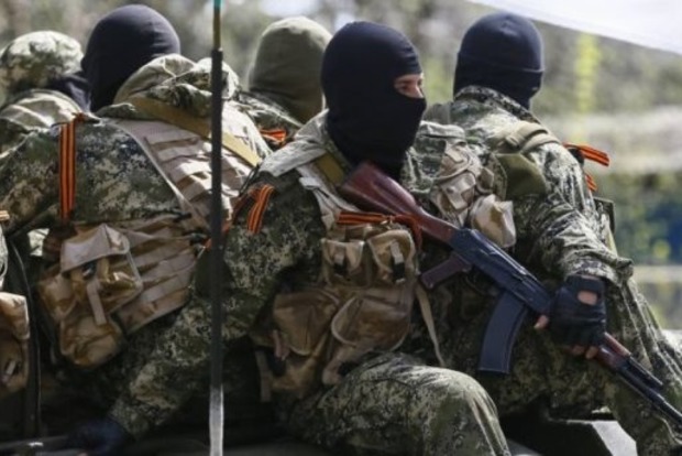 Красномовно: Удар сил ООС по проросійських бойовикам на Донбасі - відео з дрона