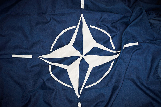 Венгрия не разблокировала участие Украины в саммите НАТО: Порошенко пустят лишь на совещание – политолог 
