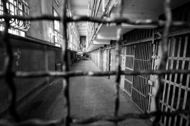 Ерекція тривалістю чотири дні: ув'язнений подав до суду на в'язницю після відмови в допомозі