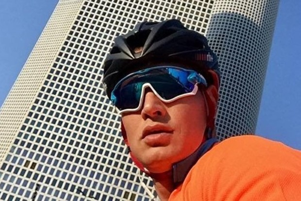 От сердечного приступа скончался известный украинский велогонщик