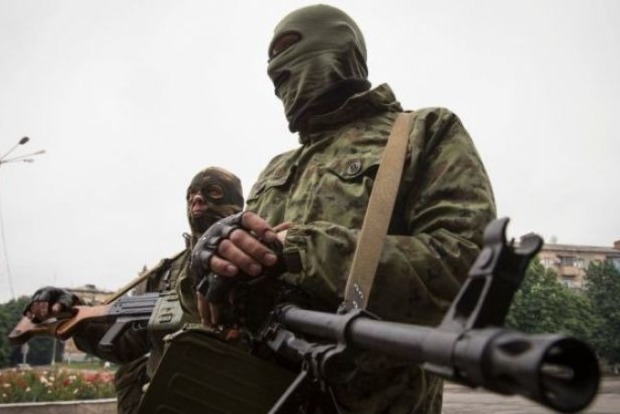 У бойовиків ДНР згорів склад зі зброєю в Опитному 