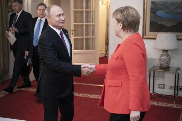 На саміті G20 Меркель і Путін обговорили конфлікт в Азовському морі