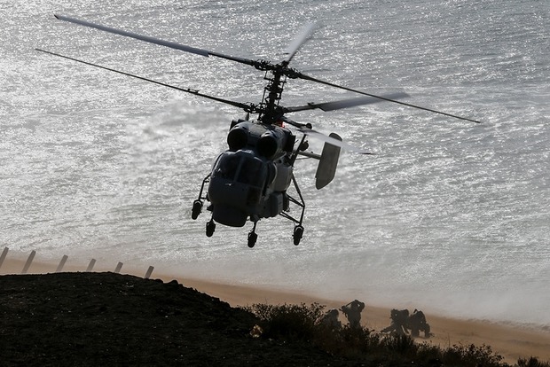 Япония подняла истребители из-за приближения к островам вертолета РФ