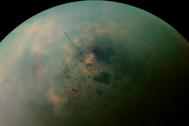 ﻿На супутнику Сатурна знайшли затоплені рідиною каньйони