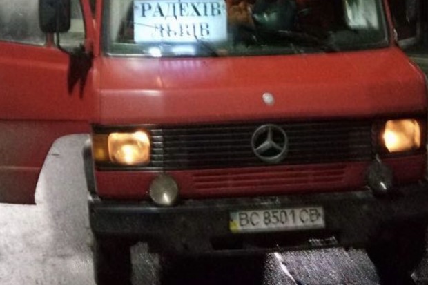 Пьяный пассажир устроил поножовщину в маршрутке под Львовом