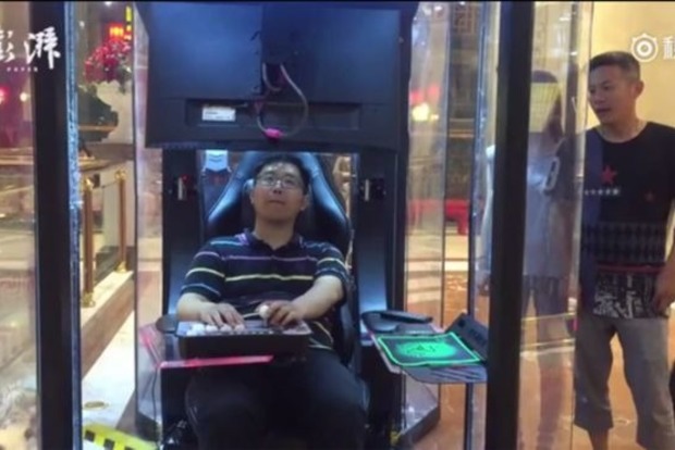 В торговом центре Китая создали комнату для «хранения» мужей