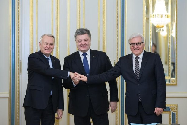 Порошенко обсудил с главами МИД Франции и Германии размещение на Донбассе миссии по безопасности