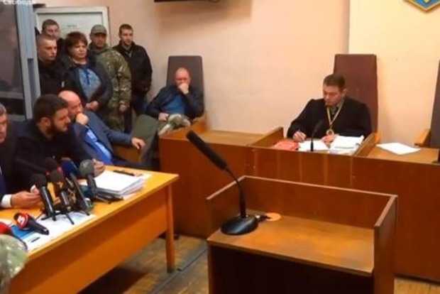 Авакова-младшего отпустили под личное обязательство и надели браслет