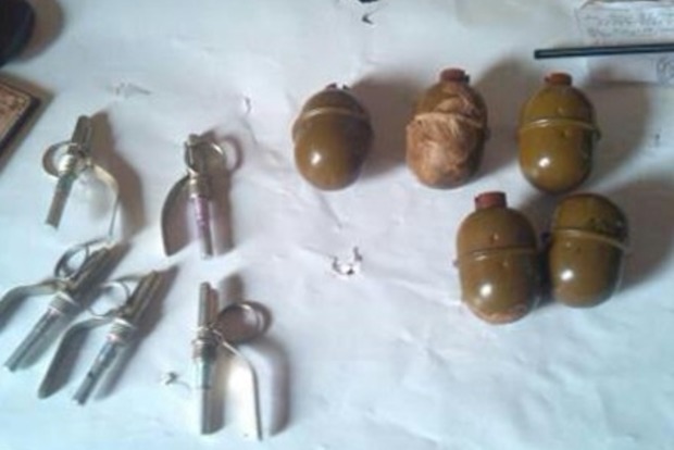 ﻿У Дніпропетровській області на блокпосту у водія знайшли гранати
