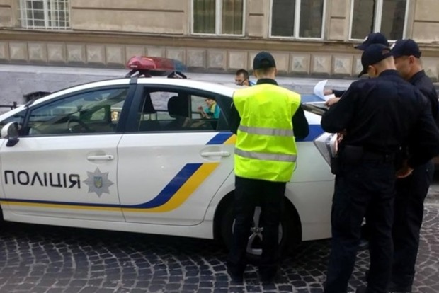 Полицейские избили мужчину во Львовской области