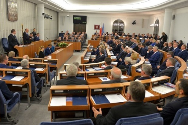 В Польше приняли закон о «бандеровской идеологии»