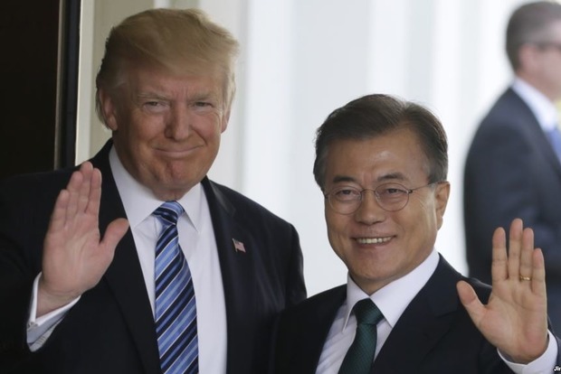 ООН и Южная Корея призвали Трампа и Ким Чен Ына к диалогу