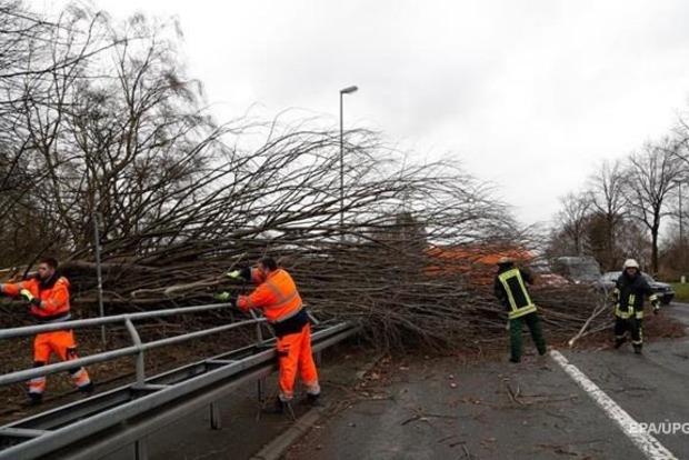 На Німеччину та Нідерланди обрушився потужний ураган