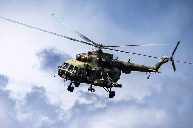 Пограничники зафиксировали два российских вертолета над оккупированным Крымом