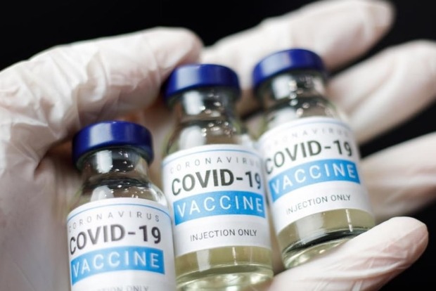 Вакцина от коронавирусной инфекции может появиться в украинских аптеках ближе к лету.