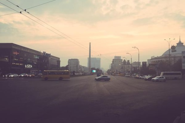 ﻿Київська влада розповіла, чому над містом з'явився смог
