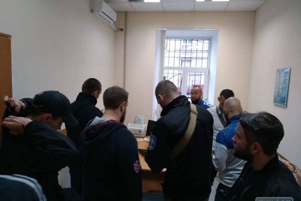 Преподаватель Одесской морской академии лишился работы из-за фото Захарченко