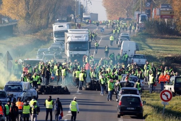 У Франції вбито учасника акції проти зростання цін на паливо