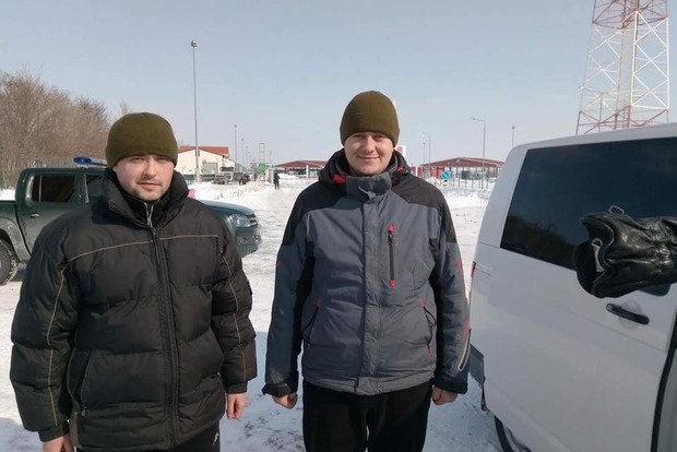 На родину вернулись похищенные Россией украинские пограничники