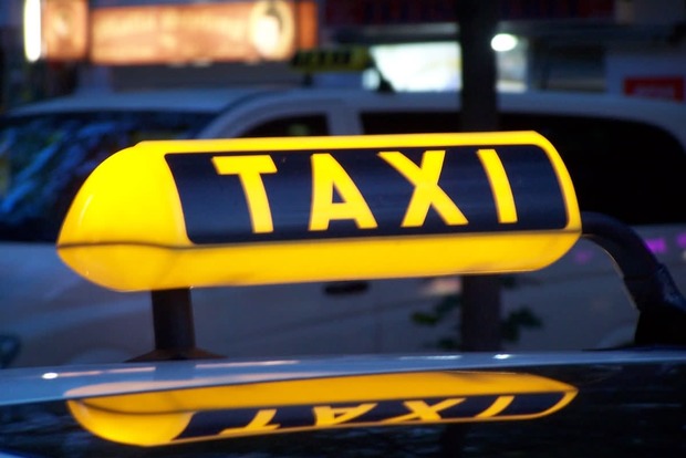 В Киеве водитель такси расстрелял пьяного пассажира