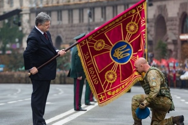 Порошенко словами Тичини відповів росіянам на створення «Малоросії»