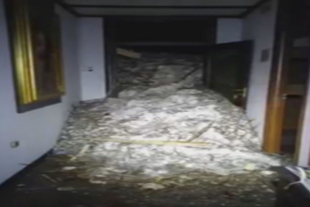 Виявлено тіла трьох загиблих у результаті сходу лавини на готель в Італії