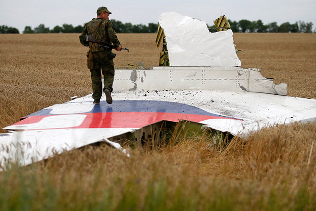  Порошенко пообещал всеми силами помочь Нидерландам расследовать падение MH17