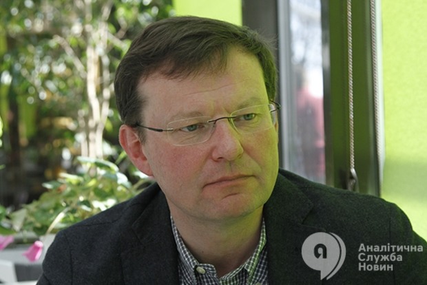 ﻿Боровик спростував інформацію про створення нової партії