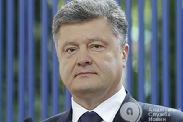 Порошенко: «Солидарность» в 14 облсоветах заняла первое место