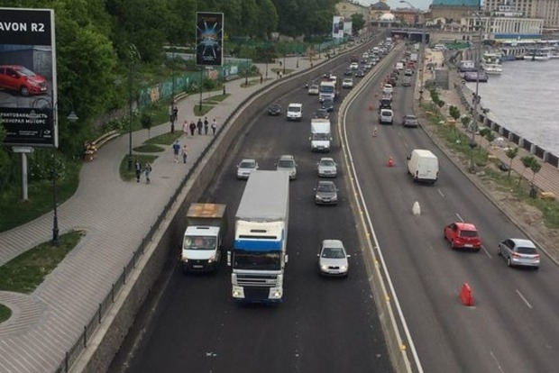У Києві відкрили рух по Набережному шосе