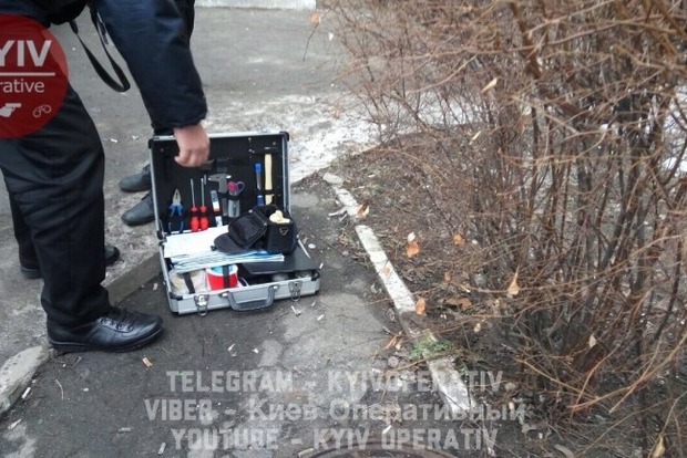В Киеве оперативники подрались с неизвестными и подстрелили одного из них