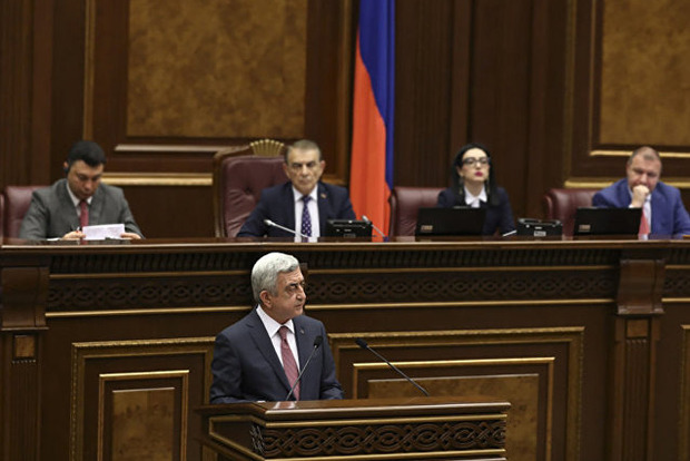 Саргсяна избрали премьером Армении. Оппозиция проводит экстренное совещание