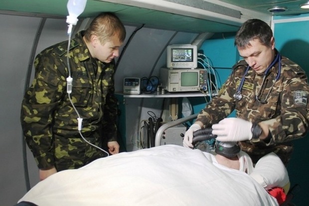 За сутки в АТО ранены двое украинских военных 