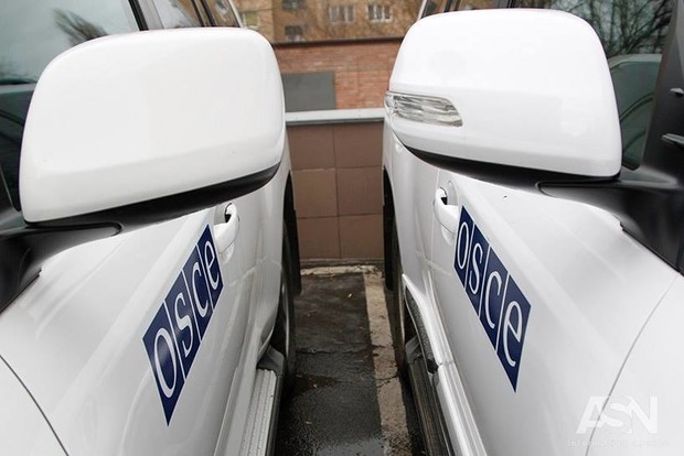 ОБСЕ подтвердила гибель мужчины при обстреле автобуса в Оленовке