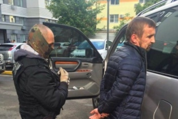 ГПУ задержало на взятке в 30 тыс долл. главного коневода Украины