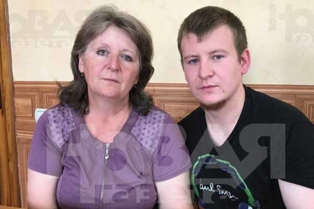 Мати Агеєва визнала, що військові ЗС Росії воюють і гинуть на Донбасі