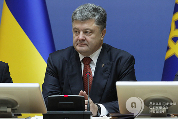 Порошенко: Безвіз між Україною та ОАЕ набуде чинності у грудні