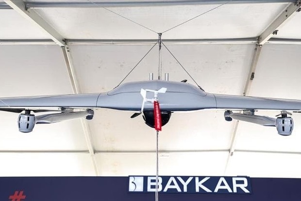Турция впервые представила новый беспилотник вертикального взлета и посадки