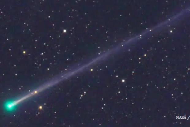 К Земле приближается «зеленая» комета 