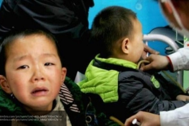 В Китае два подростка погибли из-за давки в школьном туалете