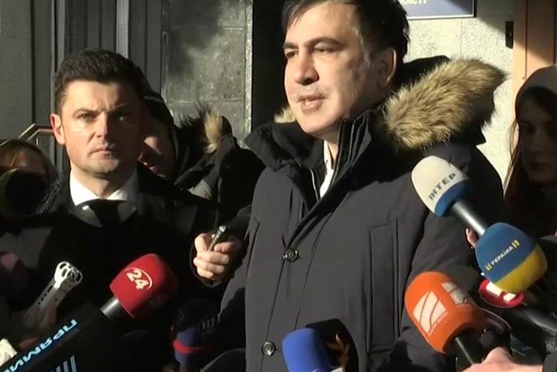 Саакашвили пришел на допрос в СБУ, но считает это дурью