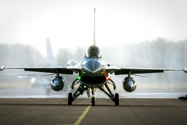 Истребители F-16 станут приоритетной целью для агрессора. Что планируется делать