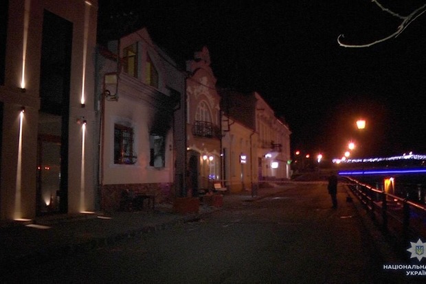 В Ужгороде вновь подожгли офис Центра венгерской культуры