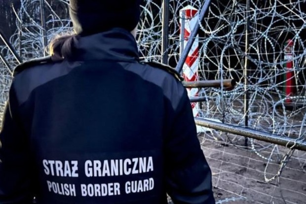 За перші два тижні 2022 року польські прикордонники зафіксували понад 500 спроб нелегально перейти кордон із Білорусі.